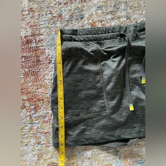 Title nine skirt - Picture 4 of 4